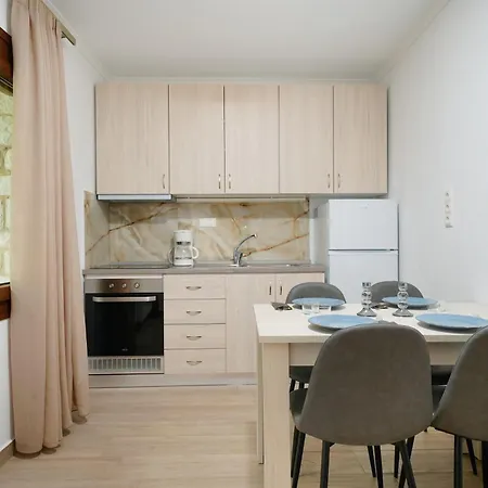 Apartament Avli 1976